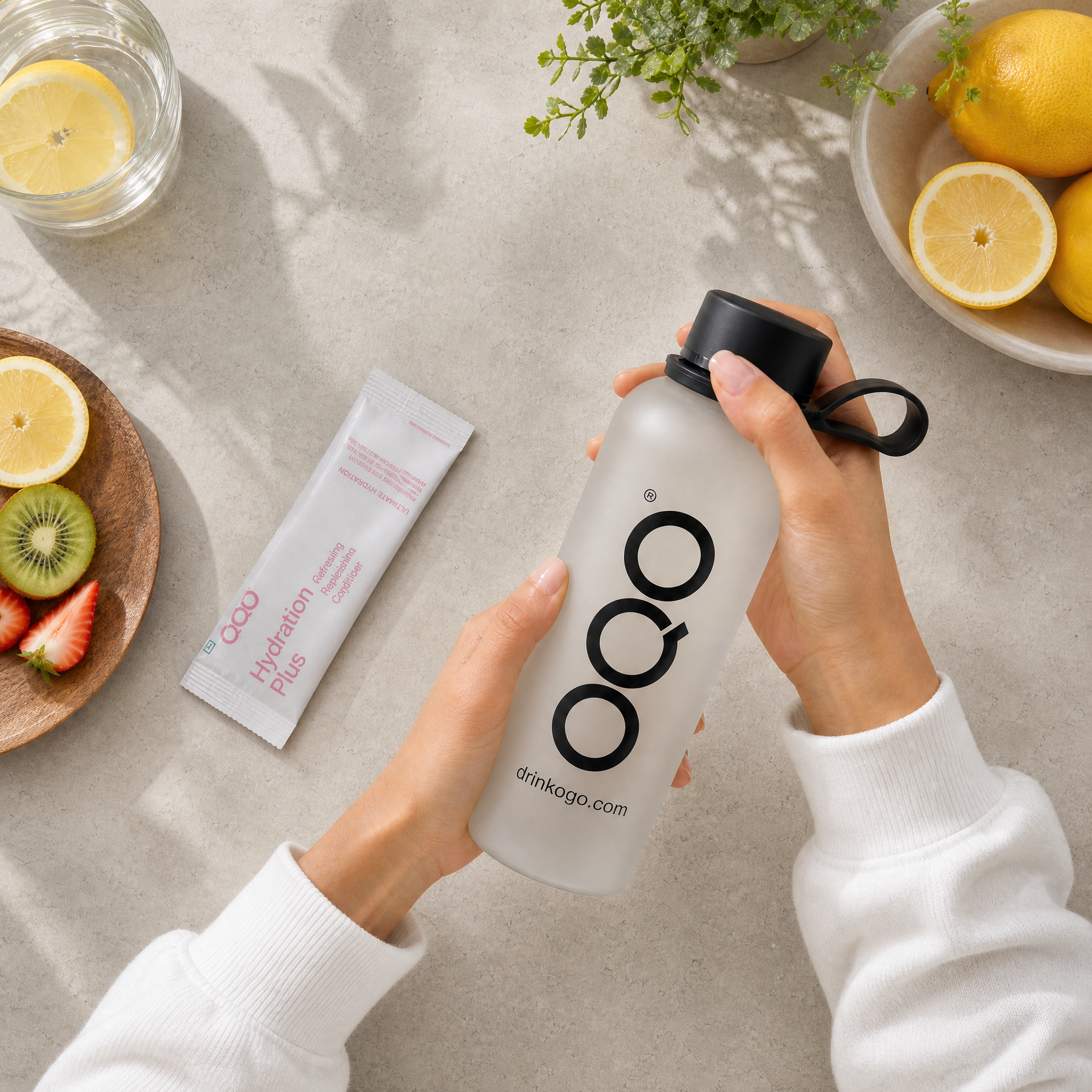 OQO Bottle – Frosted Grey | Your Daily Blend Companion